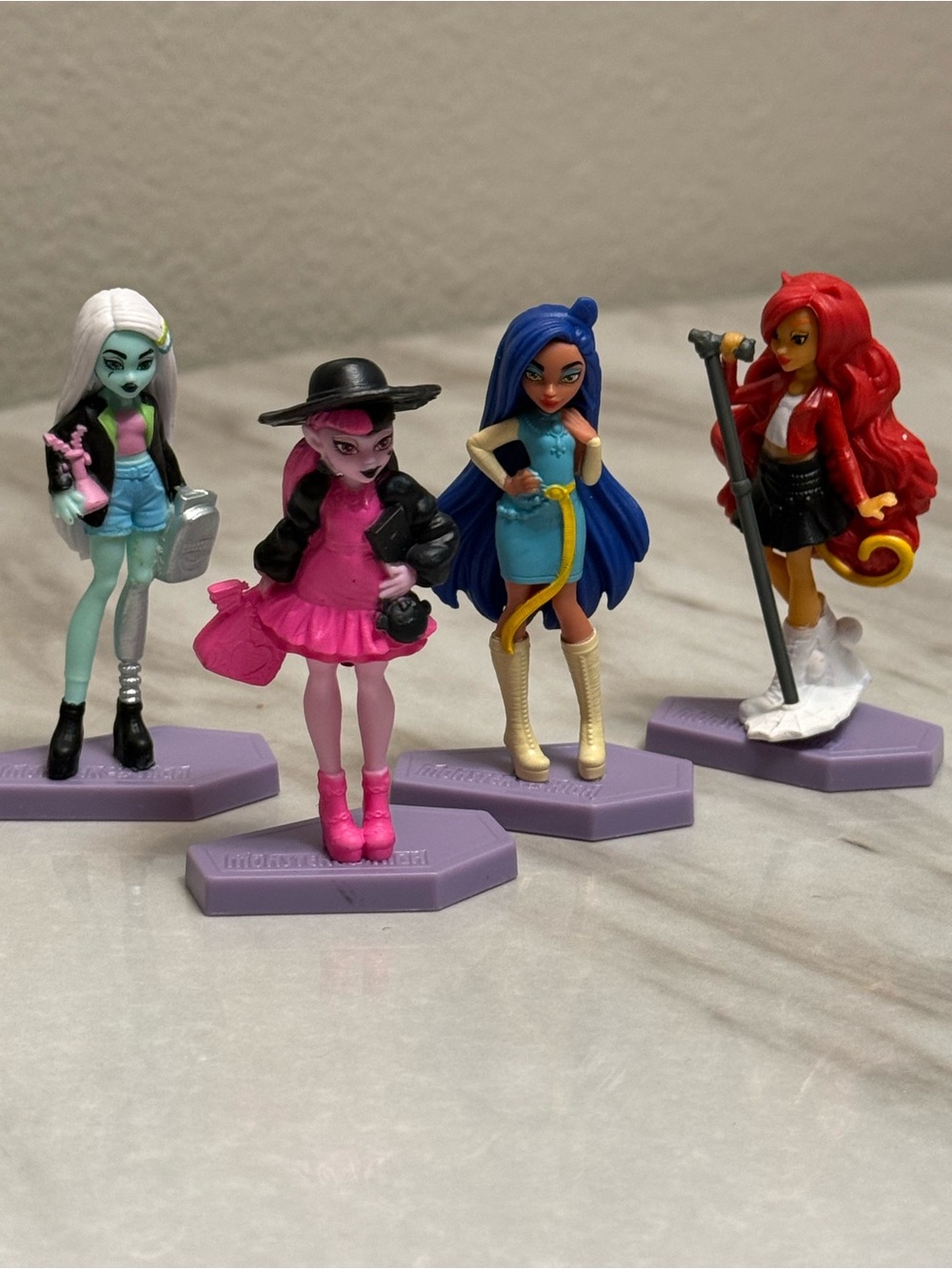 Monster high 4 character figurines